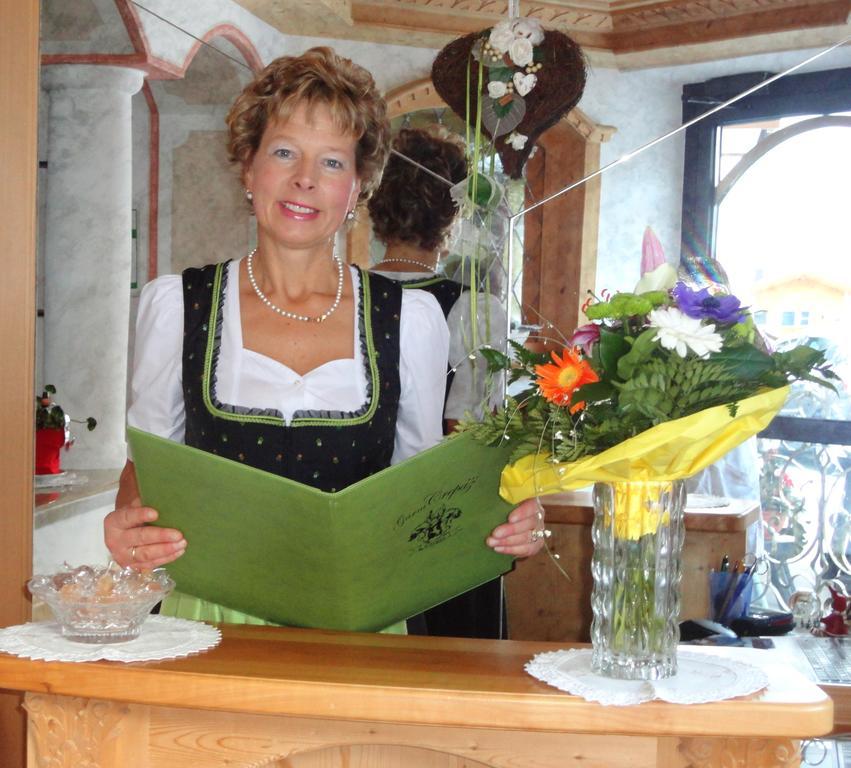 Garni Crepaz Acomodação com café da manhã Selva di Val Gardena Exterior foto